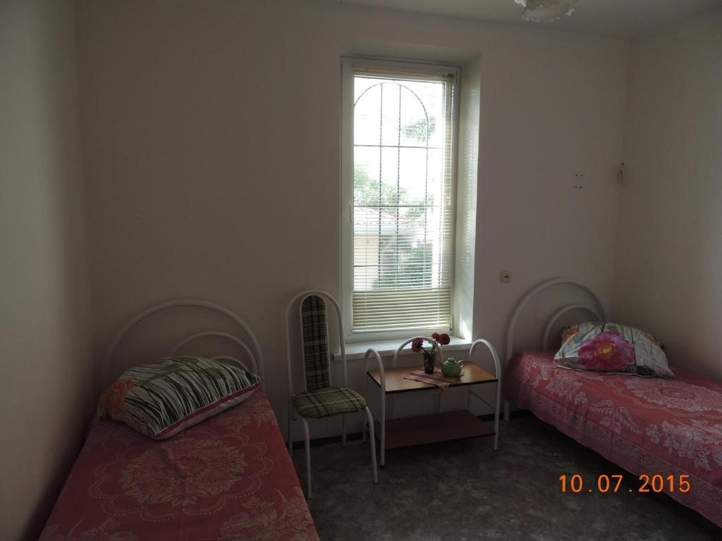 Двухместный (Бюджетный двухместный номер с 2 отдельными кроватями) гостевого дома Дар, Сукко