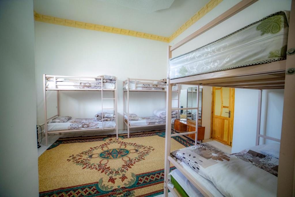 Номер (Спальное место на двухъярусной кровати в общем номере для мужчин) хостела HOSTEL NABI BOBO, Самарканд