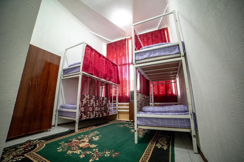 Номер (Кровать в общем 4-местном номере для мужчин и женщин) хостела HOSTEL NABI BOBO, Самарканд