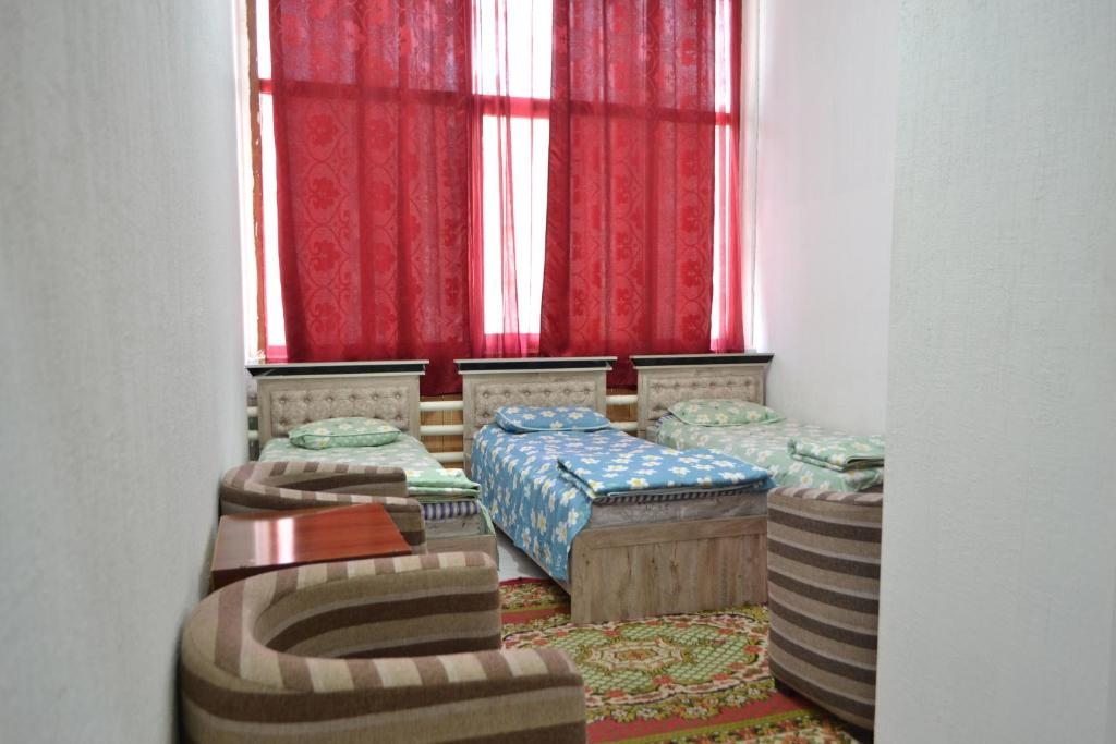 Трехместный (Трехместный номер с собственной ванной комнатой), HOSTEL NABI BOBO