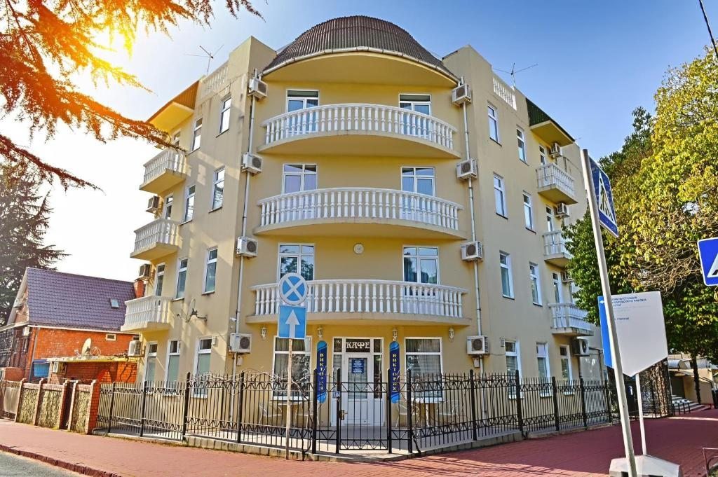 Двухместный (Улучшенный двухместный номер с 1 кроватью) курортного отеля Виктория, Лазаревское