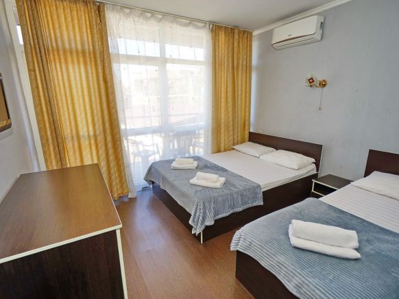 Фотография номера гостиницы Континент