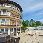 Зонты, Гостевой дом Континент