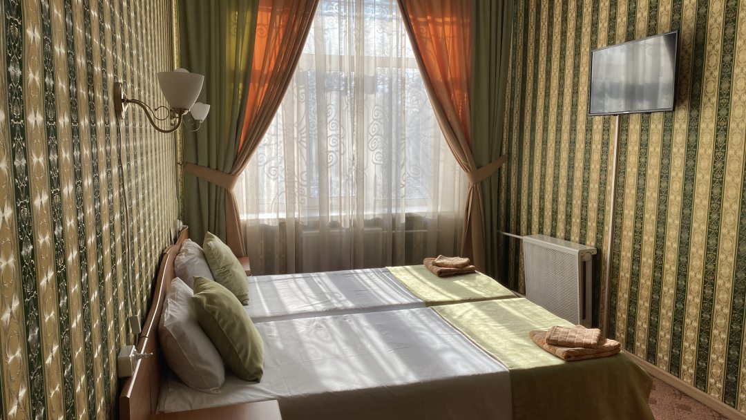 Люкс (Семейный с 4 отдельными кроватями) гостиницы Учебный центр профсоюзов, Москва