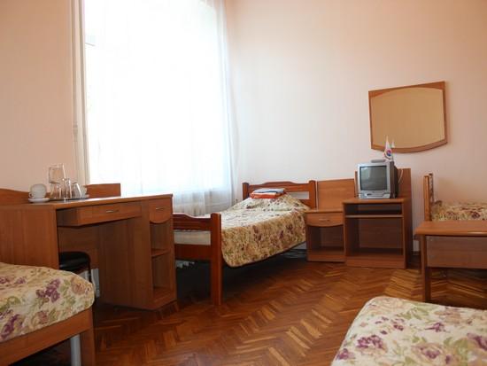 Трёхместный и более (4-местный) гостиницы Учебный центр профсоюзов, Москва