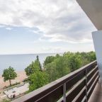 Вид в балкона номера в гостинице «Репинская» 3*, Репино