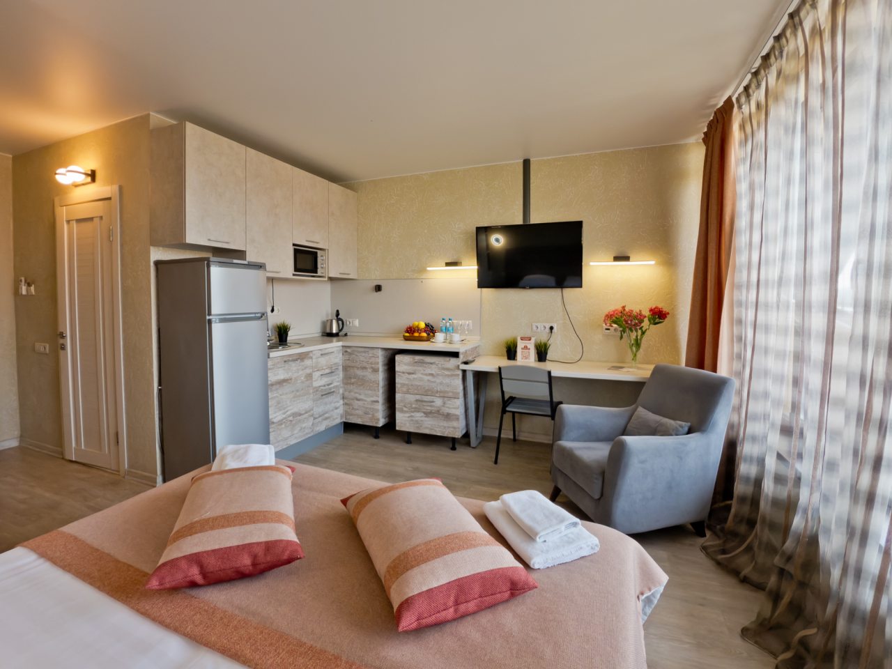 Студия с балконом