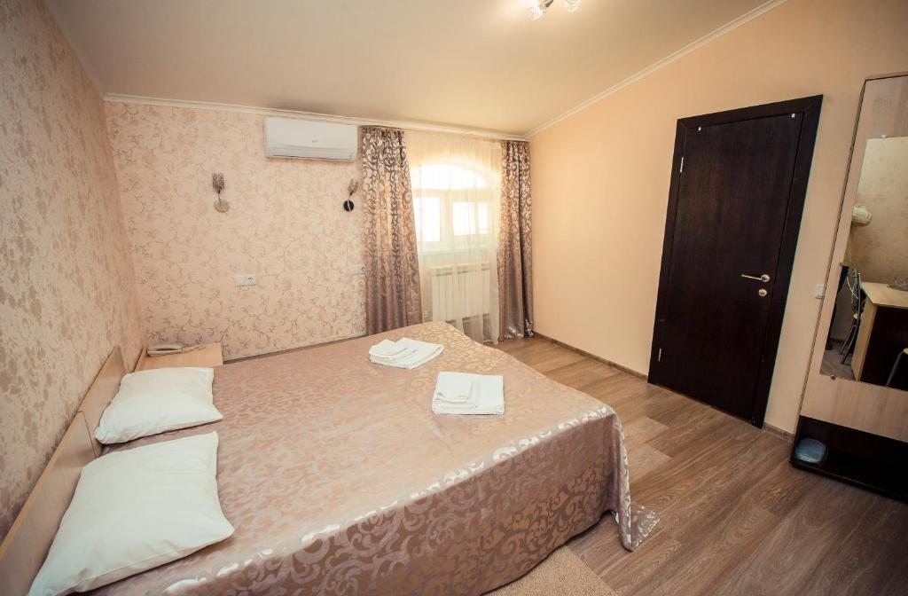 Двухместный (Стандартный двухместный номер с 1 кроватью или 2 отдельными кроватями) гостиницы Казантель, Казань