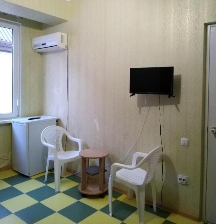 Двухместный (Двухместный номер с 1 кроватью или 2 отдельными кроватями и собственной ванной комнатой) гостевого дома Дом на Горке, Лазаревское