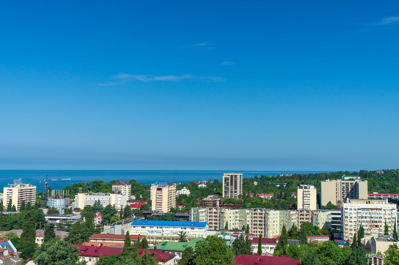 Вид из окна на море