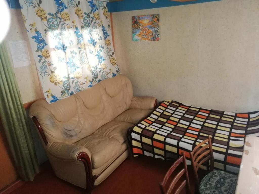 Двухместный (Бюджетный двухместный номер с 2 отдельными кроватями) отеля На Гагарина 7, Аршан