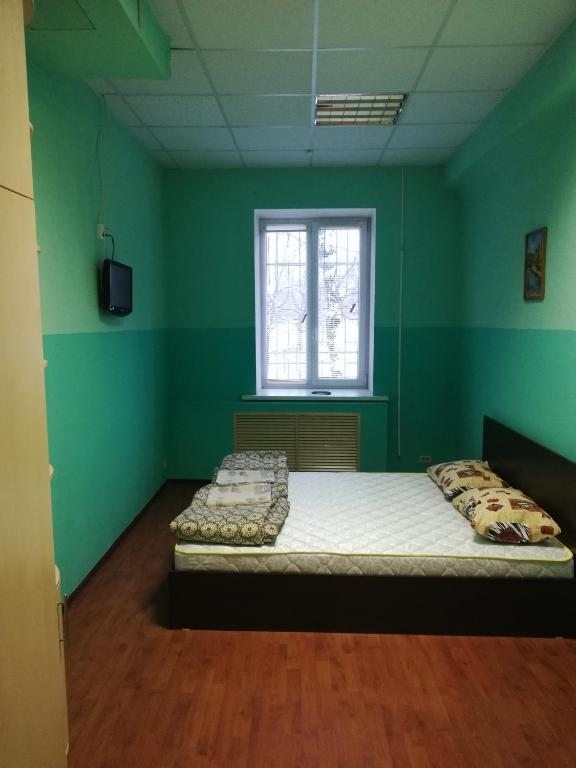 Двухместный (Большой двухместный номер с 1 кроватью) хостела Советский, Челябинск