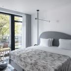 Двухместный (Супериор Yamaguchi - с одной большой или двумя раздельными кроватями, балконом и массажером для стоп Yamaguchi), Отель Karmann’s Hotel