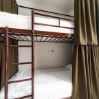 Десятиместный Женский (Спальное место на двухъярусной кровати в общем 10 местном номере для женщин), Хостел Uley