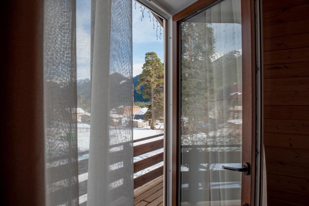 Четырехместный (Четырехместный номер с балконом), Гостиница Орион