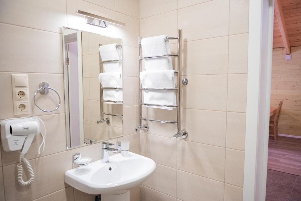 Четырехместный (Четырехместный номер с балконом), Гостиница Орион