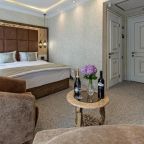 Двухместный (Двухместный номер Делюкс с диваном-кроватью), Hotel Aqua Liberty