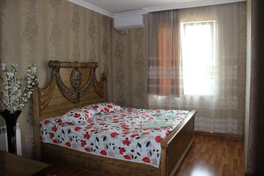 Двухместный (Двухместный номер с 2 двуспальными кроватями) отеля Hotel Oniks, Кутаиси