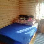 Дом (Кедровые домики), Деревенька на роднике