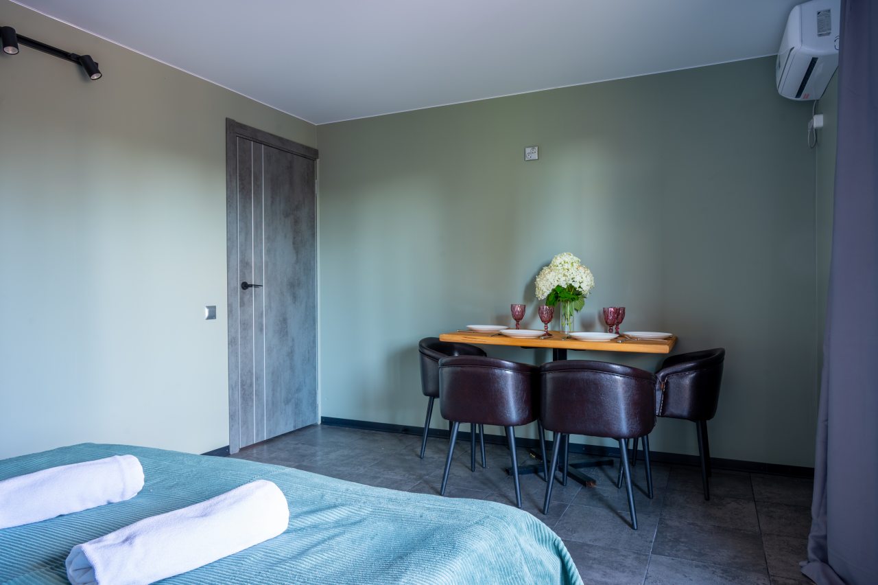 Семейный (Семейный 2-х комнатный номер в отеле №12 на 4-х человек), База отдыха Бабин Двор