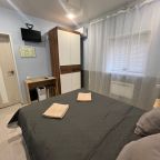 Двухместный (С двухспальной кроватью и окном), Хостел Luna