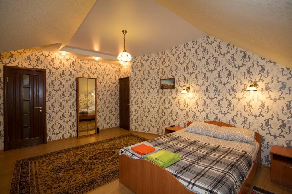 Двухместный (Большой двухместный номер с 1 кроватью) гостевого дома Mini-Hotel on Obraztsova 14, Вологда