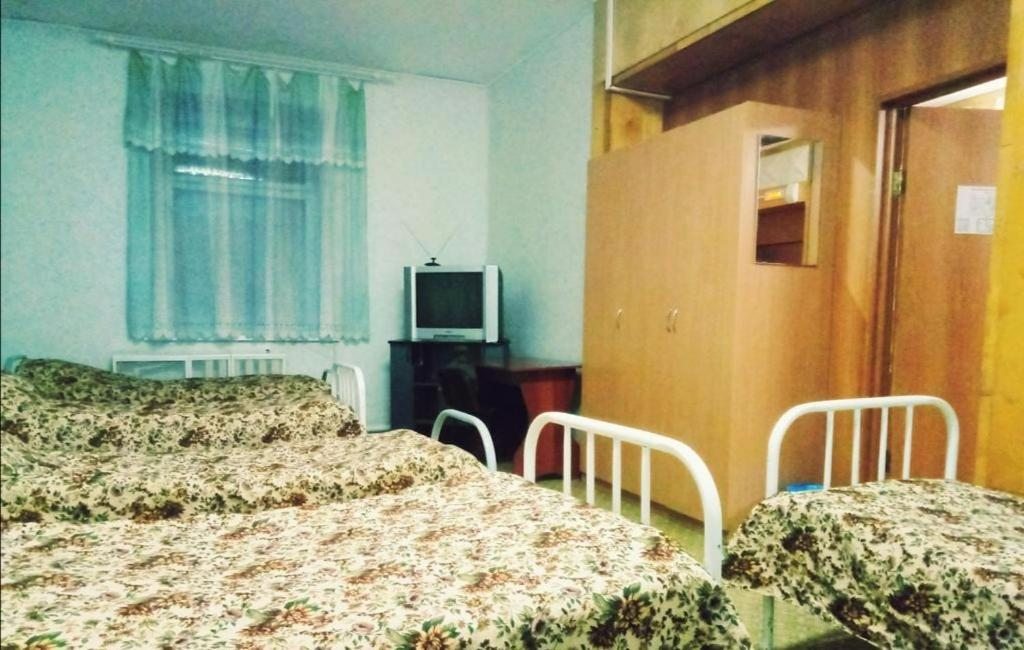 Номер (Общий номер для мужчин с 6 кроватями) хостела София, Воркута