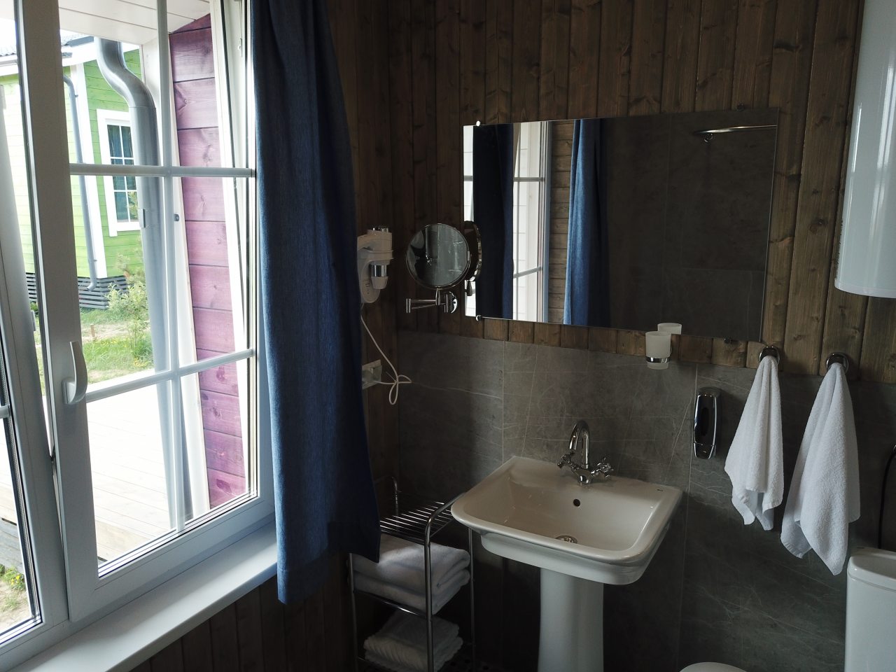 Четырехместный (Номер в пляжном доме с террасой - третья линия), Отель MillCreek