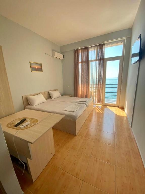 Двухместный (Двухместный номер с 1 кроватью или 2 отдельными кроватями и видом на море) отеля SBakuri, Гонио