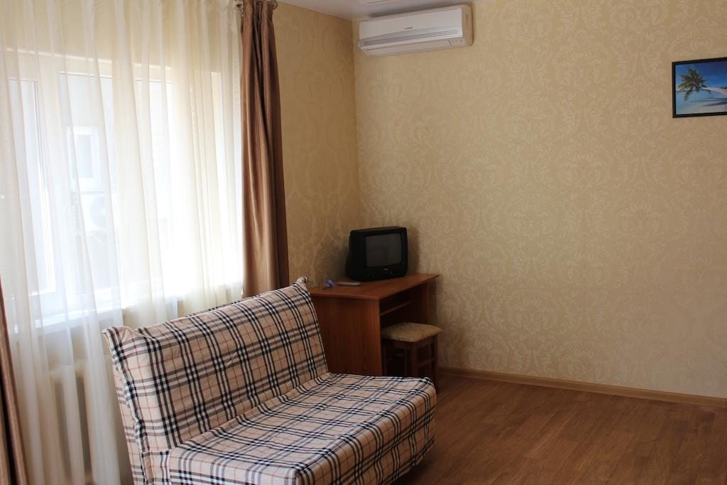 Четырехместный (Стандартный четырехместный номер) гостевого дома Буек, Лазаревское