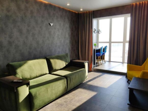 Black Royal Loft, Сургут