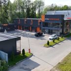 Парковка, Отель Вознесенский
