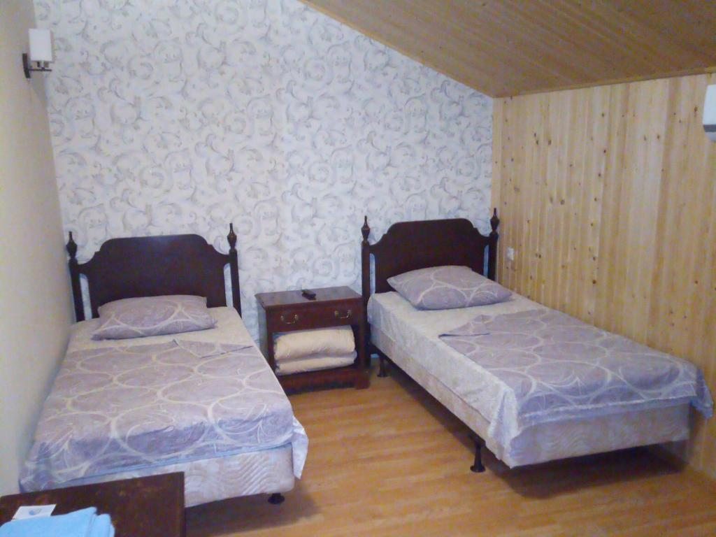 Двухместный (Двухместный номер с 2 отдельными кроватями) отеля Отель-Кафе Фортуна, Арсеньево, Тульская область