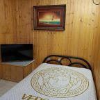 Трехместный (Трехместный номер с собственной ванной комнатой), Эллинг-Лоо