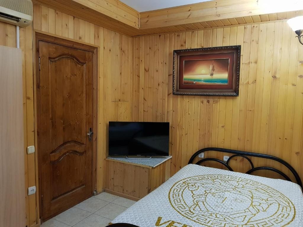 Трехместный (Трехместный номер с собственной ванной комнатой), Эллинг-Лоо