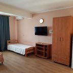 Трехместный (Улучшенный трехместный номер с видом на море), Эллинг-Лоо