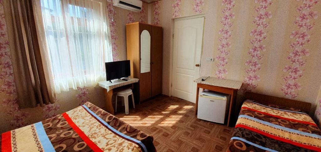 Трехместный (Стандартный трехместный номер), Гостевой дом Алла