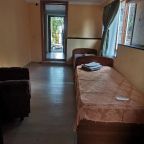 Трехместный (Трехместный номер с ванной комнатой), Гостевой дом У Катюши