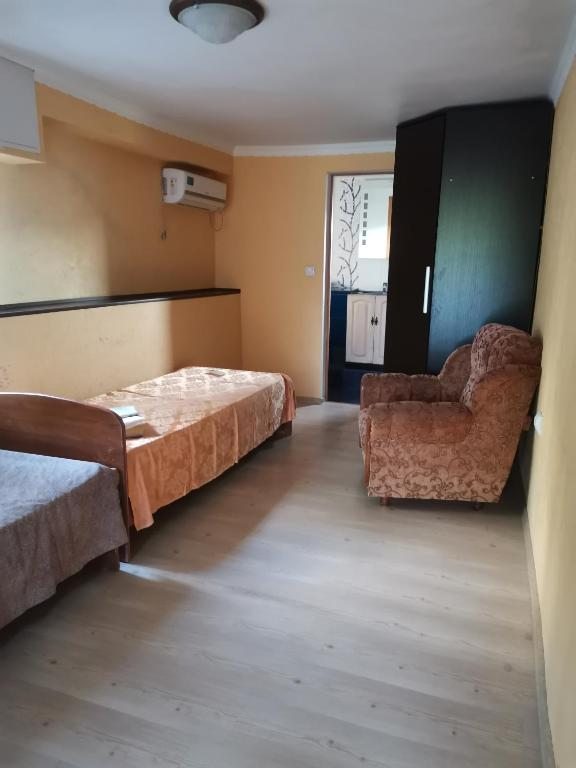 Трехместный (Трехместный номер с ванной комнатой), Гостевой дом У Катюши