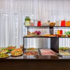 Трехместный (Полулюкс), Гостевой дом Сальвадор Holiday & Auqa-zone