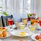 Кафе, Гостевой дом Сальвадор Holiday & Auqa-zone