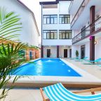 Бассейн подогреваемый, Гостевой дом Сальвадор Holiday & Auqa-zone