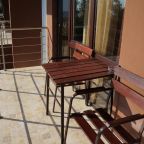 Трехместный (Улучшенный трехместный номер с видом на море), ЛооВегас