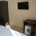 Трехместный (Улучшенный трехместный номер с видом на море), ЛооВегас