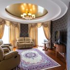 Полулюкс (Восток), Гостевой дом Резиденция Леонора