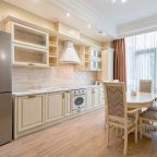 Апартаменты (Апартаменты Элит 3-х комн. 130 м с кухней с террасой от 2-х до 6-ти мест (2 этаж)), Бутик-Отель Демфил
