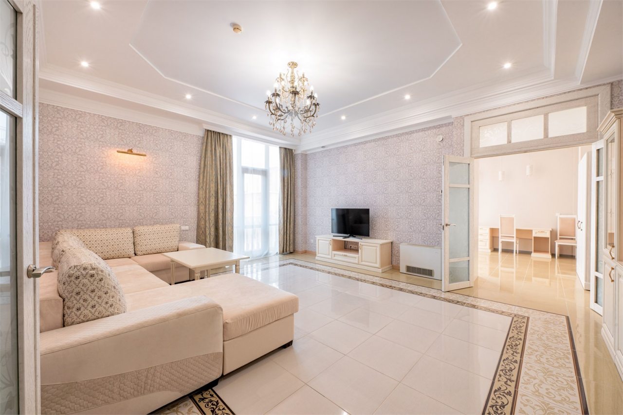 Апартаменты (Апартаменты Элит 3-х комн. 130 м с кухней с террасой от 2-х до 6-ти мест (2 этаж)), Бутик-Отель Демфил