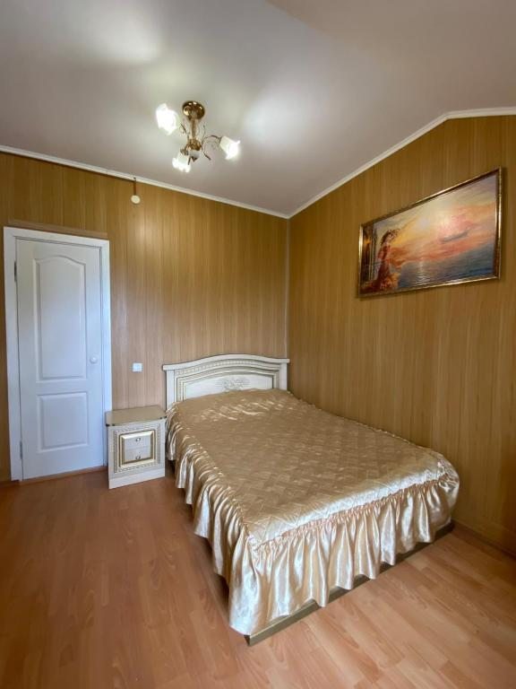 Семейный (Семейный номер с балконом) гостевого дома Лето, Лазаревское