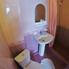 Пятиместный (Четырехместный номер с доп. местом с балконом и видом на горы), На Хвойной