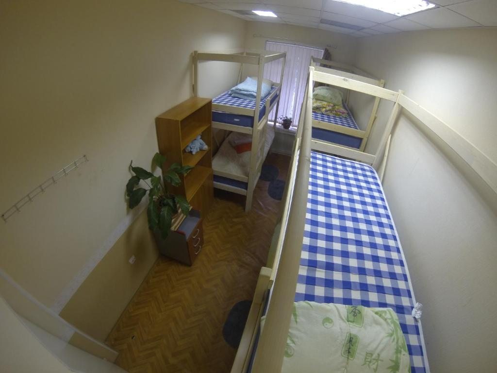 Номер (Кровать в общем 6-местном номере для мужчин и женщин) гостевого дома Гостевой на Конной, Санкт-Петербург
